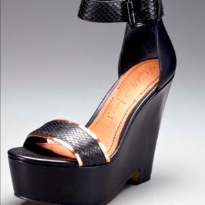 Elizabeth & James Sandals